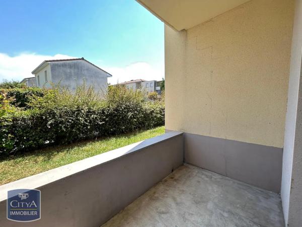 Appartement à louer 2 pièces 47.87m² Tarbes (65000)