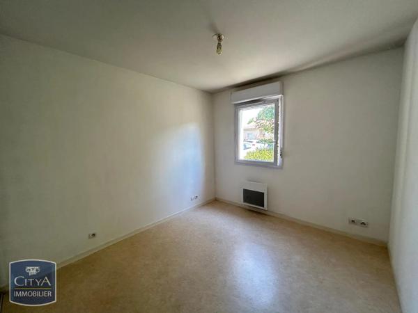 Appartement à louer 2 pièces 47.87m² Tarbes (65000)