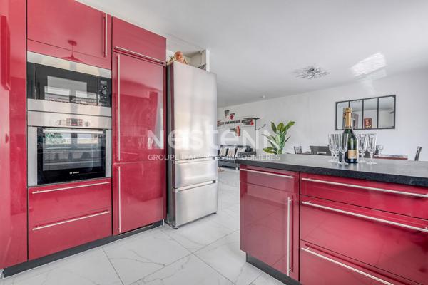 Maison Bailly Romainvilliers 8 pièce(s) 190 m2