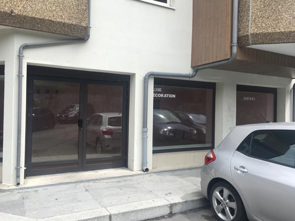 Local Commercial 4 pièces - 143 m² Exclusivité efficity