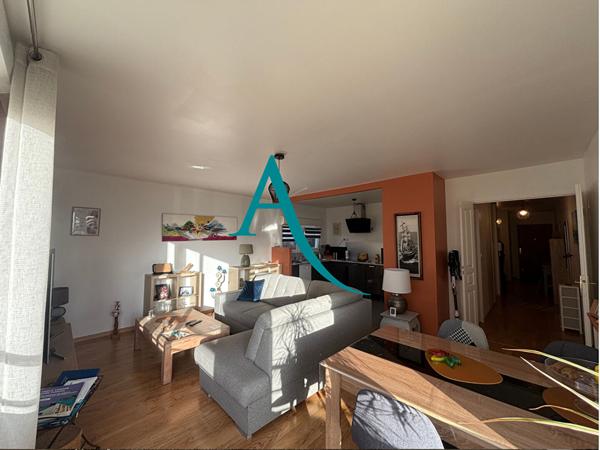 LE HAVRE - LES DOCKS