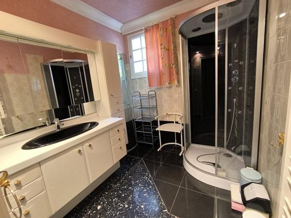 Maison à vendre |  Lissac-et-Mouret |  7 pièces | 155 m²