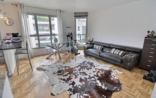 Appartement à vendre    3 pièces • 66,26 m2 Saint-Mandé