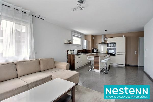 Appartement T4 lumineux 77 m² avec balcon plein sud, résidence récente, cave et parking - Meyzieu