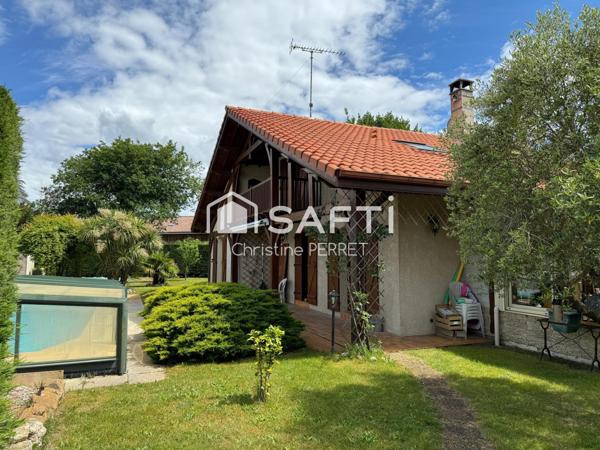 Maison T6 170 M2 terrain 1177m2 piscine garage