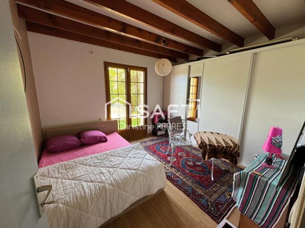 Maison T6 170 M2 terrain 1177m2 piscine garage