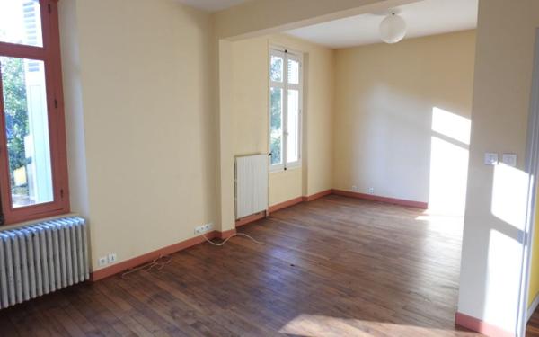 Maison à vendre    7 pièces • 189,70 m2 Poitiers