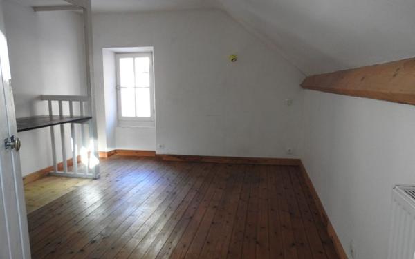 Maison à vendre    7 pièces • 189,70 m2 Poitiers