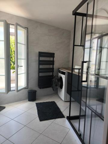 Maison de ville rénovée au cœur de Jarnac