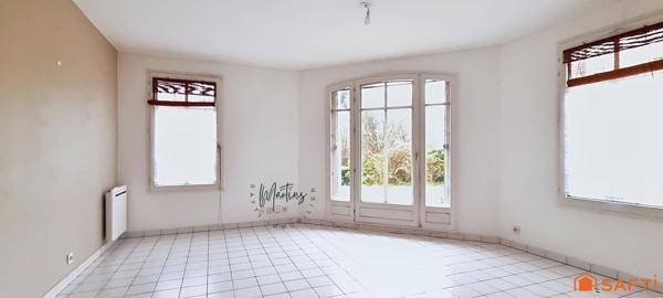 Appartement en rez-de-chaussée, Type T3, cave, 2 places de stationnement, 2 pas Gare RER B Lozère