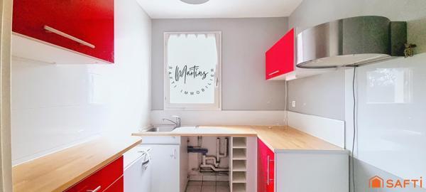 Appartement en rez-de-chaussée, Type T3, cave, 2 places de stationnement, 2 pas Gare RER B Lozère