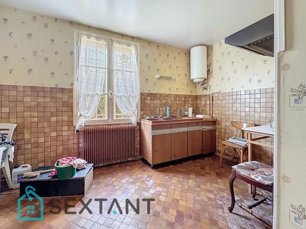 Maison à rénover de 186 m2 sur 1380 m2 de terrain