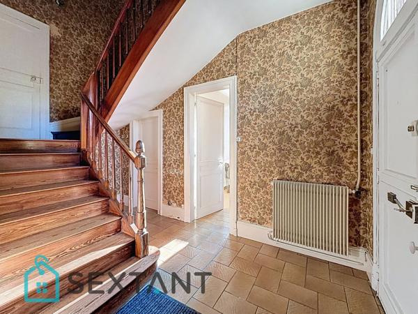 Maison à rénover de 186 m2 sur 1380 m2 de terrain