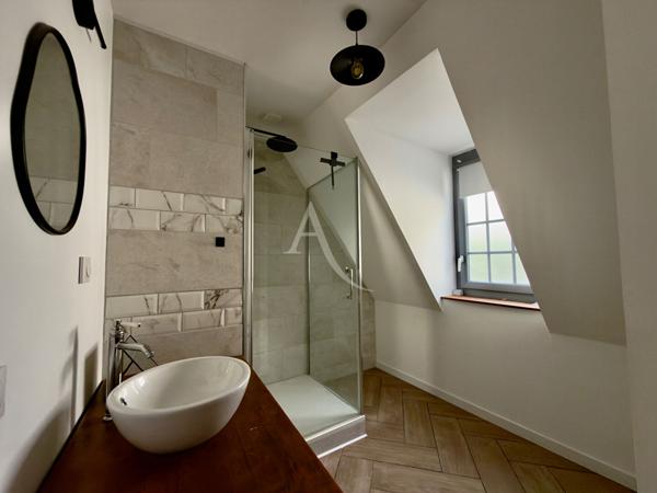 Pau,Place Gramont appartement duplex 4 chambres.