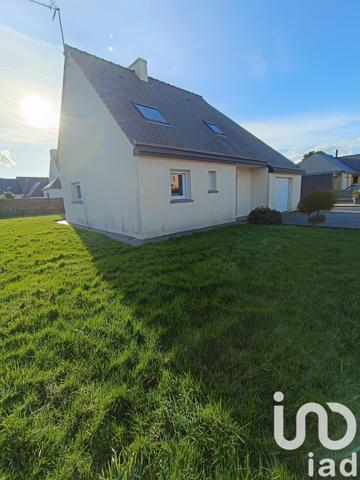 Maison traditionnelle 4 pièces de 110 m² à Plaintel (22940)