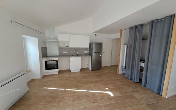 Appartement à louer    2 pièces • 50,85 m2 Saint-Jean-d'Angély