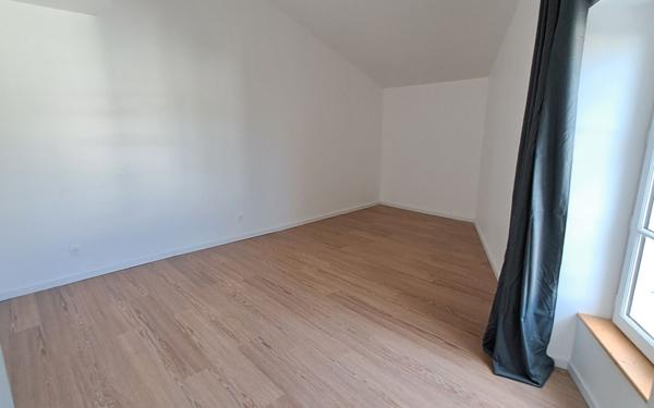 Appartement à louer    2 pièces • 50,85 m2 Saint-Jean-d'Angély