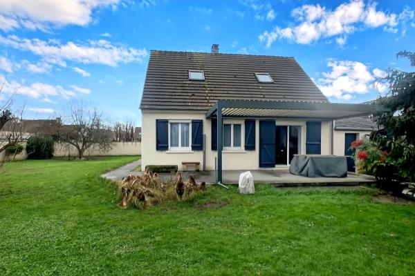 Maison
                                                                                                                                                                                                                                                                                                                        6 pièce(s)                                                                                                                                                                                                          4 chambre(s)                                                                                                                                                                                                          115  m²