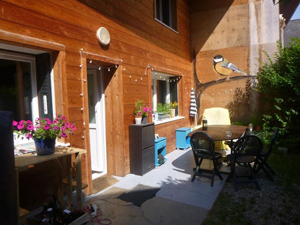 FAVERGES. MAISON DE VILLAGE  RENOVEE AVEC TERRAIN