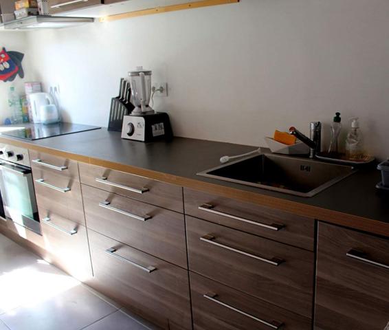 FAVERGES. MAISON DE VILLAGE  RENOVEE AVEC TERRAIN