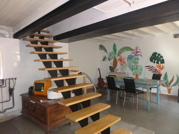 FAVERGES. MAISON DE VILLAGE  RENOVEE AVEC TERRAIN