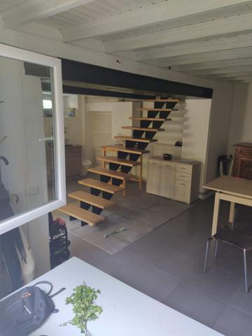 FAVERGES. MAISON DE VILLAGE  RENOVEE AVEC TERRAIN