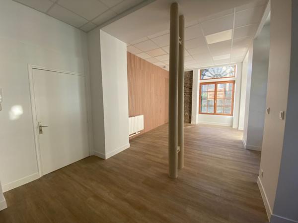 A VENDRE DANS LE CENTRE HISTORIQUE DE DINAN SITUÉ AU REZ-DE-CHAUSSÉE local commercial ou appartement