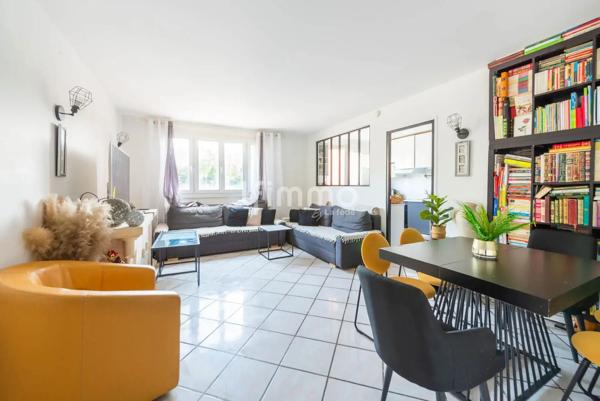 Appartement 4 pièces - Cave - Parking privatif