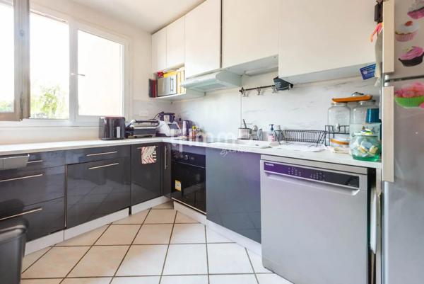 Appartement 4 pièces - Cave - Parking privatif