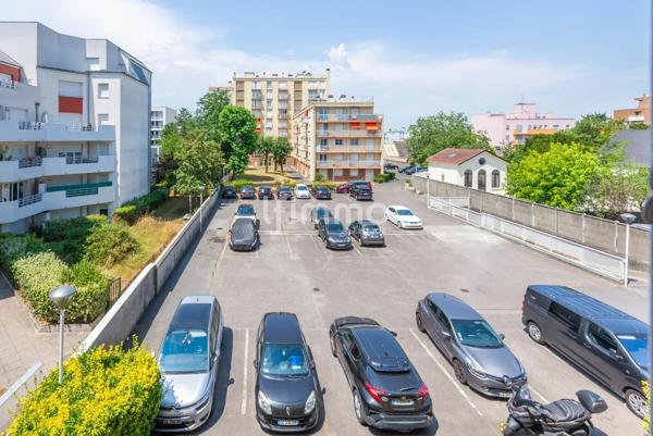 Appartement 4 pièces - Cave - Parking privatif