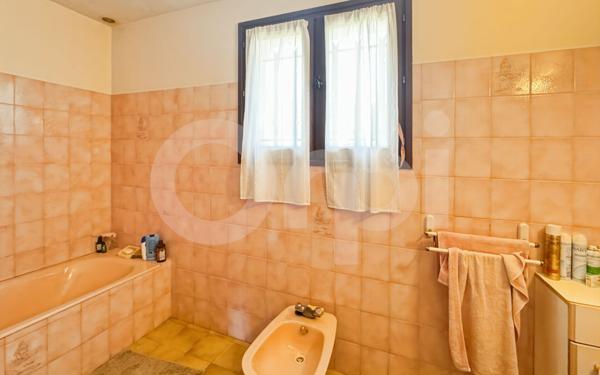 Maison à vendre    4 pièces •  La Crau