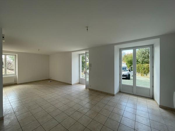 Maison ST HILAIRE DES LOGES - 5 pièce(s) - 127 m2