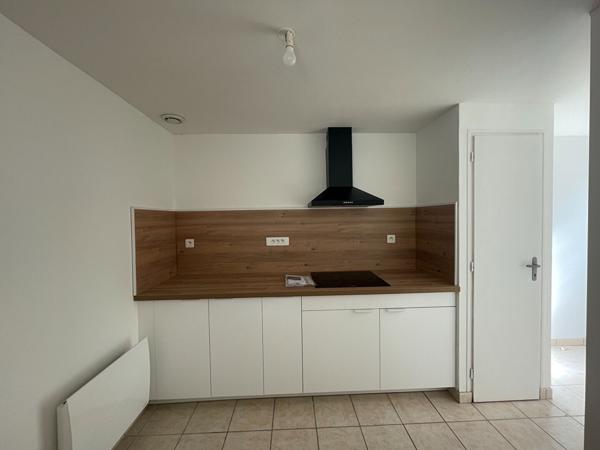 Maison ST HILAIRE DES LOGES - 5 pièce(s) - 127 m2