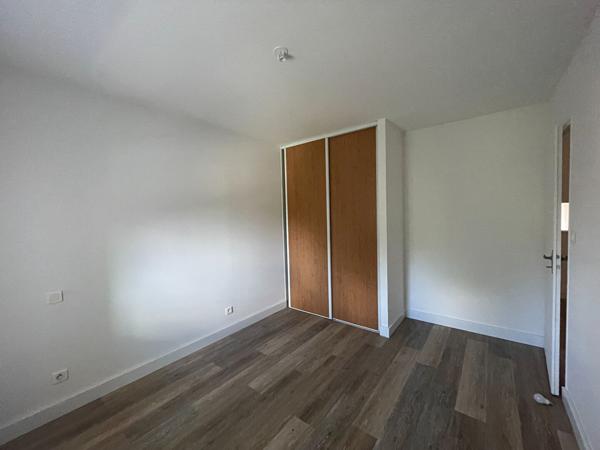 Maison ST HILAIRE DES LOGES - 5 pièce(s) - 127 m2
