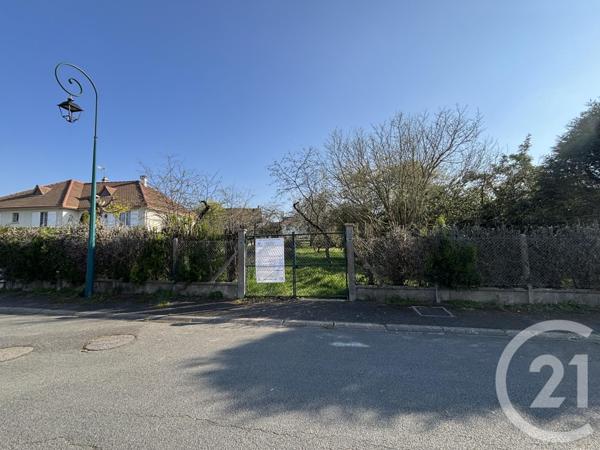 Terrain à vendre  787 m2 MENNECY - 91