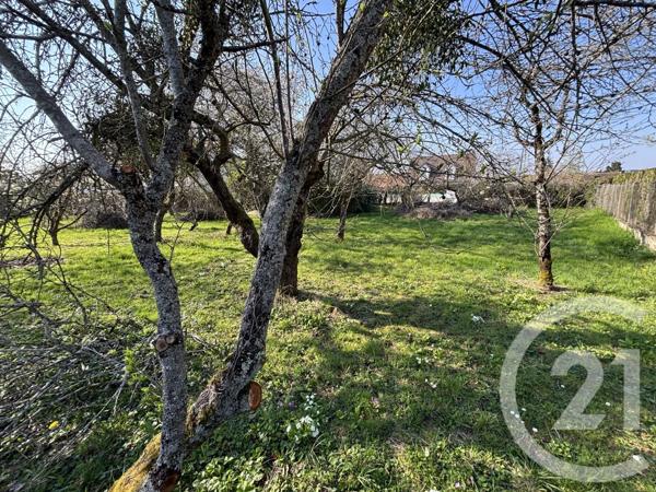 Terrain à vendre  787 m2 MENNECY - 91