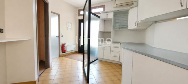 Murs commerciaux 67m² en rez de chaussé