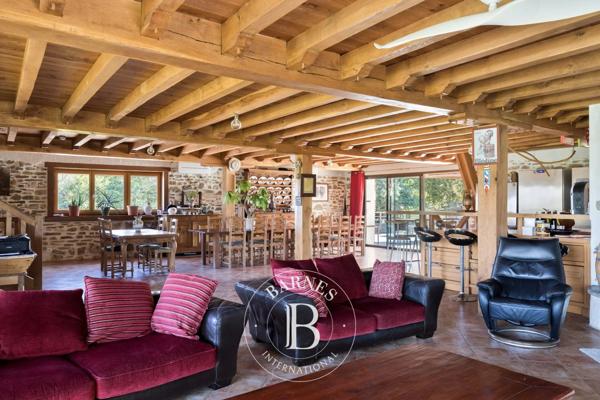 Saint-Palais, Ferme 7 Chambres -  480 m² à vendre