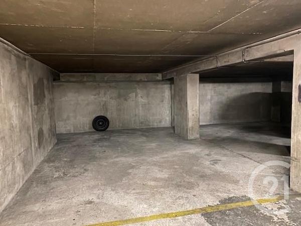 Parking à vendre  42 m2 PARIS - 75016