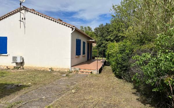 Maison à vendre    5 pièces •  Saint-Cyr-sur-Mer