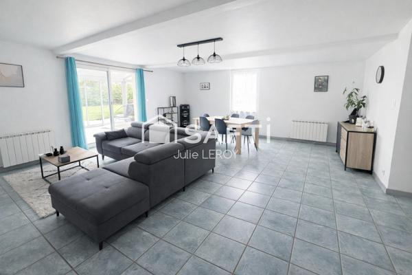 Maison de campagne de 111m², située à Blandouet-Saint-Jean (53270)