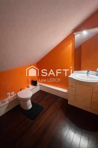Maison de campagne de 111m², située à Blandouet-Saint-Jean (53270)