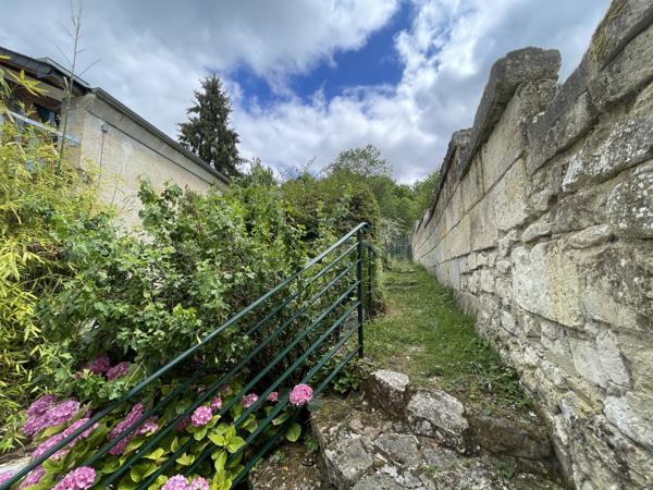 Pierrefonds (60350) Maison de village