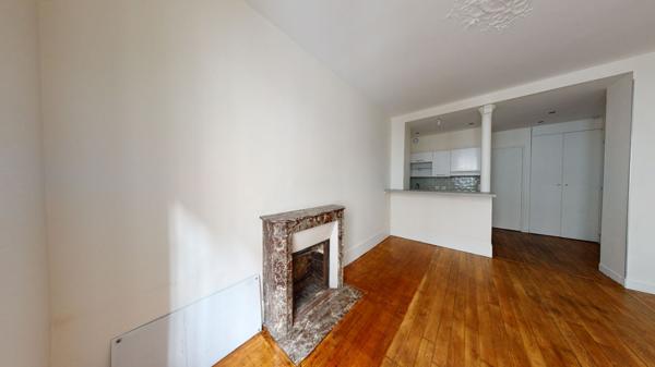 Appartement T1 (25 m²) en location non meublé à PARIS