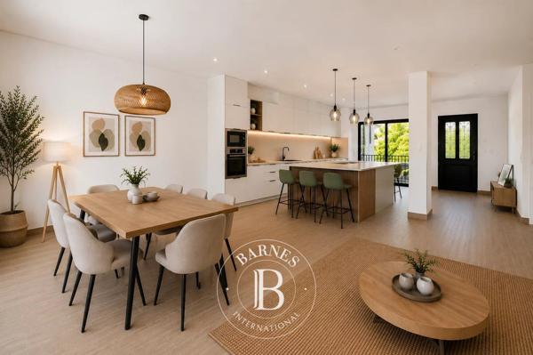 Joinville-le-Pont, Maison 5 Chambres -  173 m² à vendre