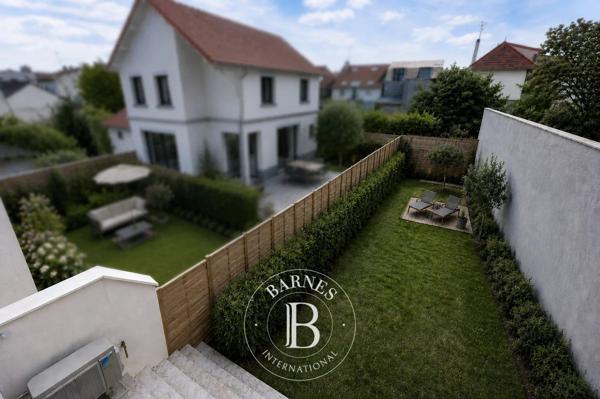 Joinville-le-Pont, Maison 5 Chambres -  173 m² à vendre