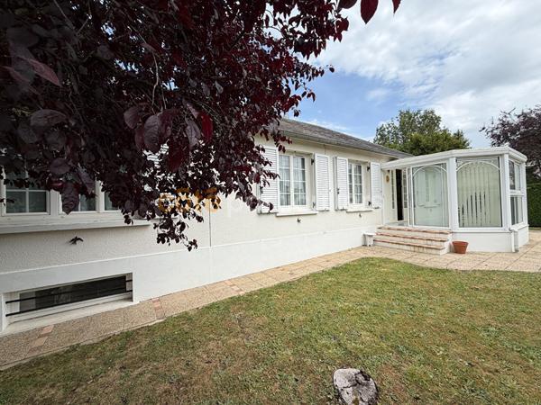 Vente
                Maison115,38 m² - 5 Pièces -
                    EVREUX (27000)