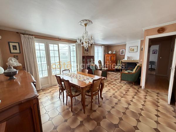 Vente
                Maison115,38 m² - 5 Pièces -
                    EVREUX (27000)