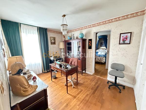 Vente
                Maison115,38 m² - 5 Pièces -
                    EVREUX (27000)