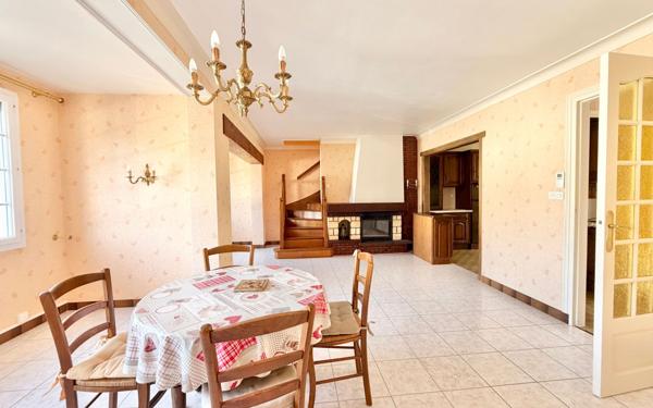 Maison à vendre    5 pièces •  Chartres